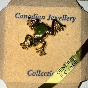 Gold tone Frog Brooch with Green Jade Accent